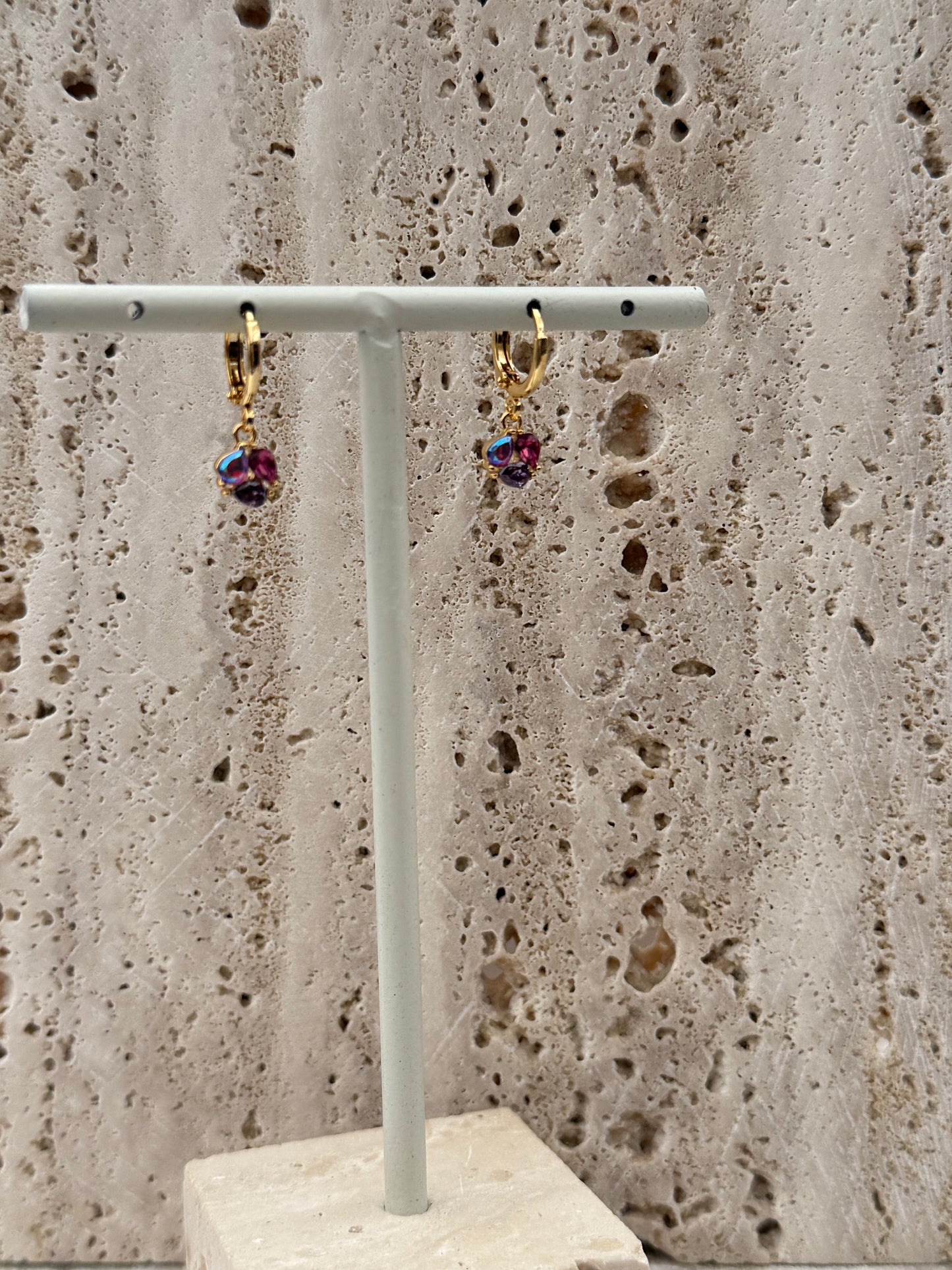 Drie mini drops oorbellen
