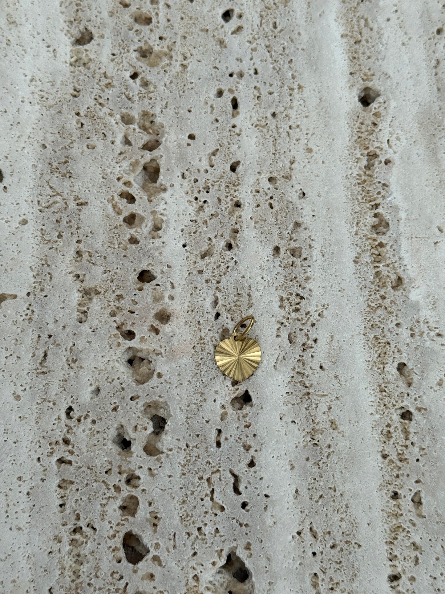 Dyo small gold heart