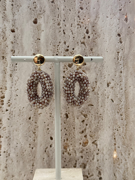Statement beige oorbellen