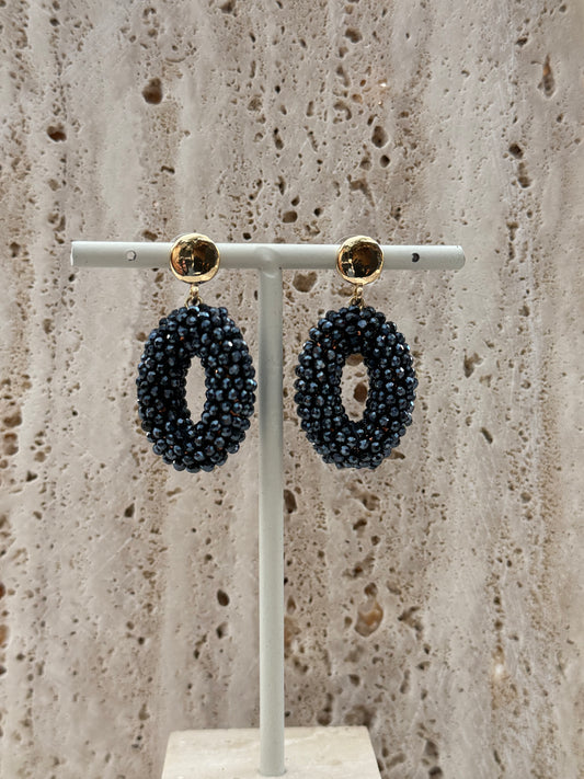 Statement donkerblauwe oorbellen