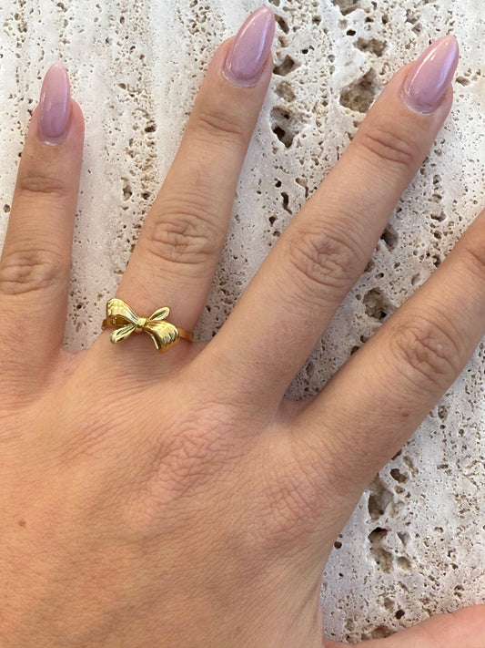 Strikjes ring