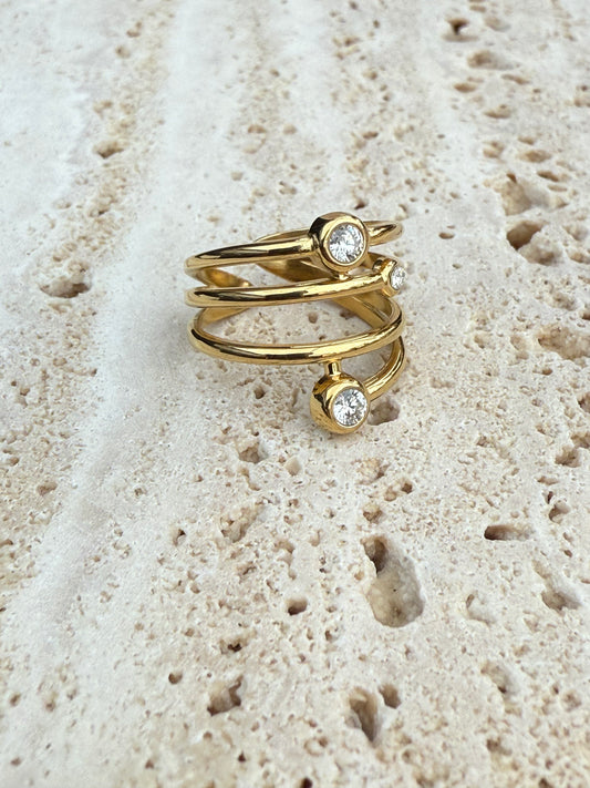 ring met steentjes